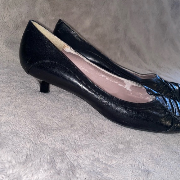 Nine West | Black Flats with Woven Texture - Picture 3 of 7